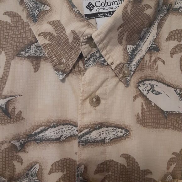 Columbia Sportswear Shirt Mens Large Beige Fish Print Short Sleeve Button Hiking - Picture 3 of 8